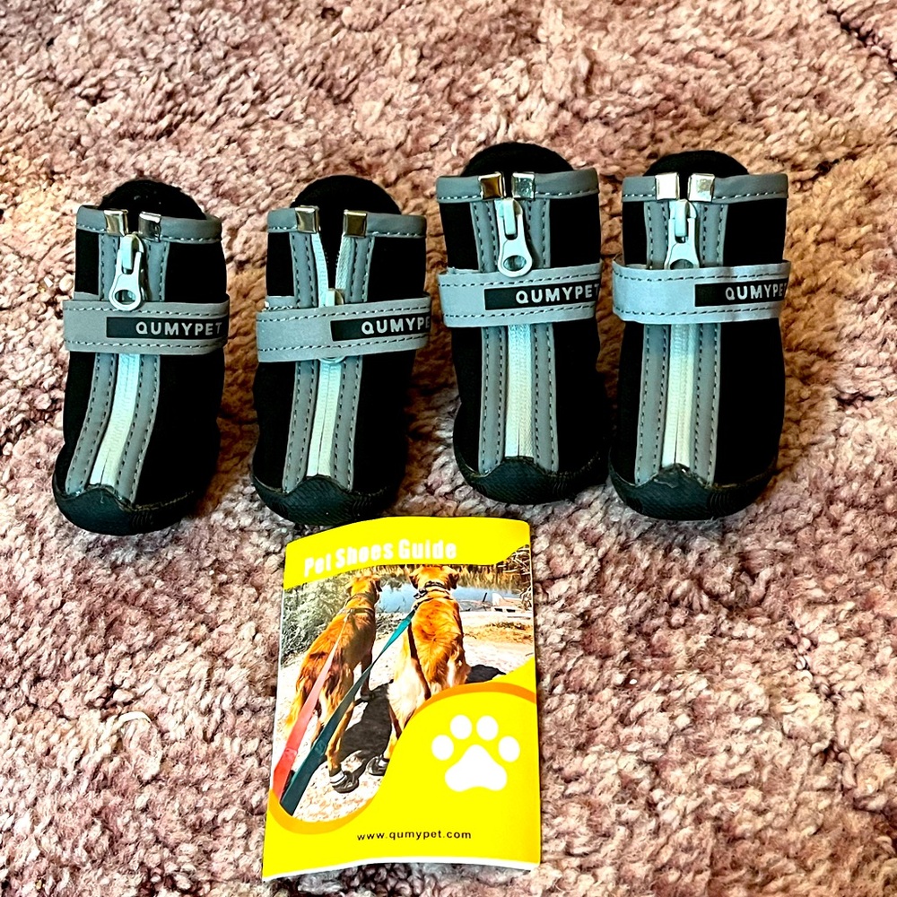 NWT Doggy booties Size Small